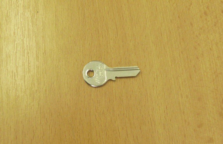KS -/AB26/AB23R/ABS33L DOPRODEJ - Vložky,zámky,klíče,frézky Klíče odlitky Klíče cylindrické