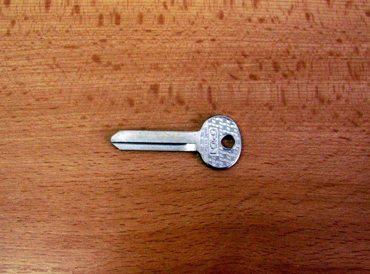 KA -/HD4S/FO14R/FD9L DOPRODEJ (autoklíč) - Vložky,zámky,klíče,frézky Klíče odlitky Autoklíče