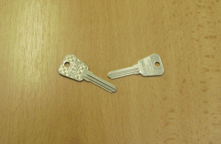 KA -/LF14/LF19/LF27O DOPRODEJ (autoklíč) - Vložky,zámky,klíče,frézky Klíče odlitky Autoklíče