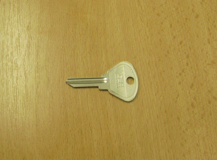 KA -/SP9/SIP6/SP16 DOPRODEJ (autoklíč) - Vložky,zámky,klíče,frézky Klíče odlitky Autoklíče