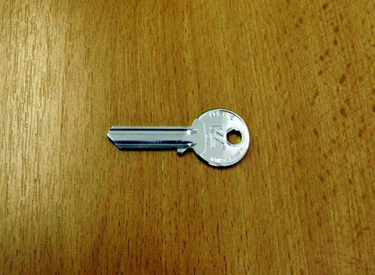 KA VR11/VR4/VI1/VRO5X DOPRODEJ - Vložky,zámky,klíče,frézky Klíče odlitky Autoklíče
