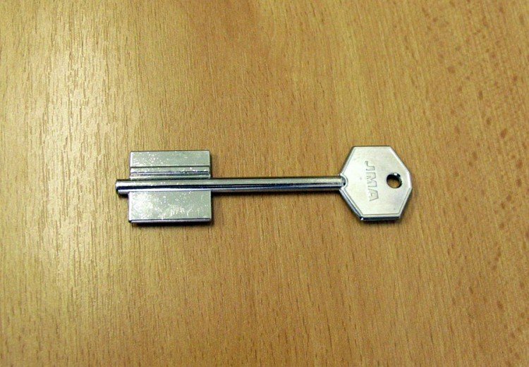Klíč trezorový PT 8M/7PO/5PT1 - Vložky,zámky,klíče,frézky Klíče odlitky Klíče trezorové