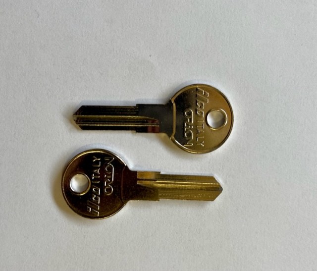 KA EUL8/ERS20/EU10/EL5/EU7 - Vložky,zámky,klíče,frézky Klíče odlitky Autoklíče