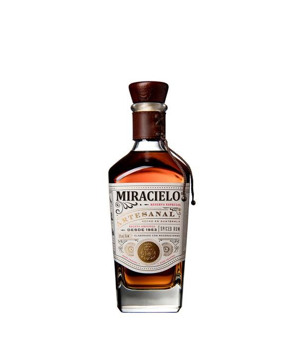 Miracielo Spiced Rum 0,7l 38% - Whisky, destiláty, likéry Rum