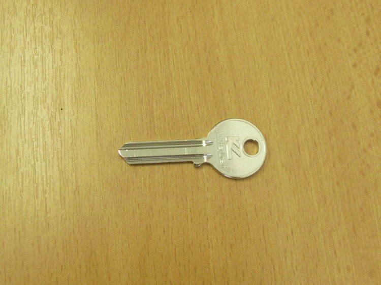 Klíč CEA CS 8/CSA5 nahrazuje UN 3 DOPRODEJ - Vložky,zámky,klíče,frézky Klíče odlitky Klíče cylindrické