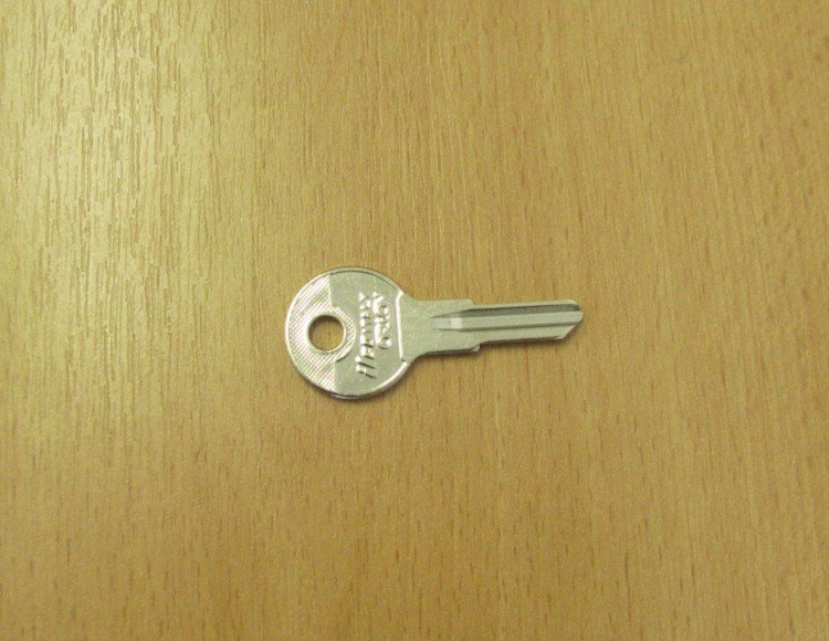KS -/AB100/AB39R/ABS54L DOPRODEJ - Vložky,zámky,klíče,frézky Klíče odlitky Klíče cylindrické