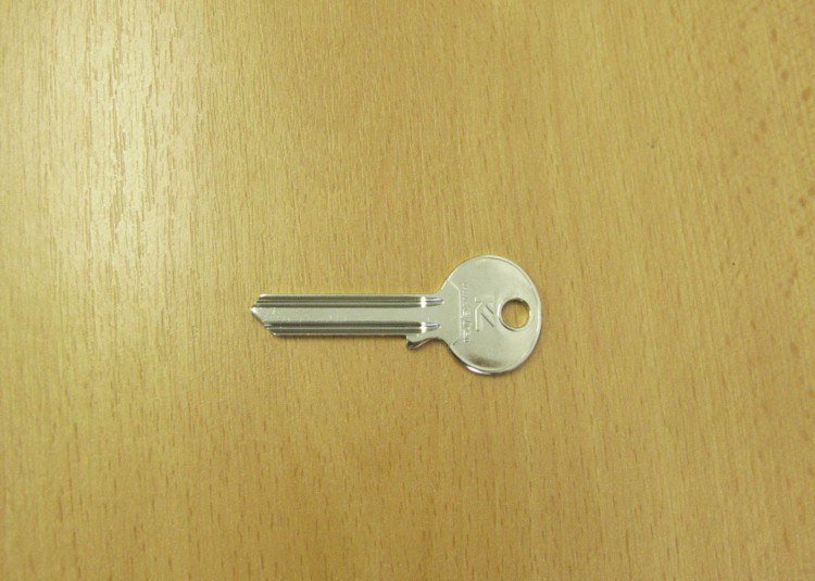 KS -/CE1/CE1/CE15O DOPRODEJ - Vložky,zámky,klíče,frézky Klíče odlitky Klíče cylindrické