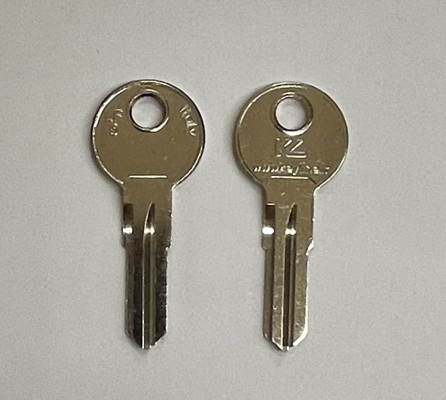 KA -/LF11/LF12/LF22O - Vložky,zámky,klíče,frézky Klíče odlitky Autoklíče