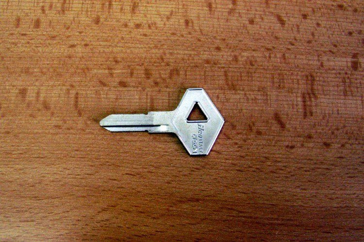 KA -/NM75/NE63/NN56 (autoklíč) - Vložky,zámky,klíče,frézky Klíče odlitky Autoklíče
