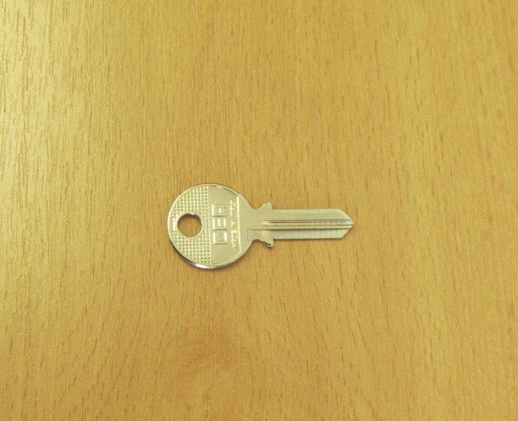 KA -/RS9/RO10/RN23 (autoklíč) - Vložky,zámky,klíče,frézky Klíče odlitky Autoklíče