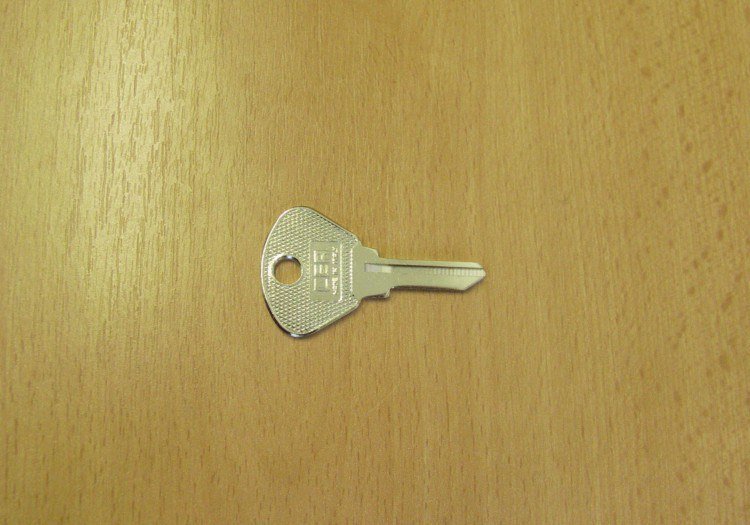 KA -/SP6/SIP2/SP12 DOPRODEJ (autoklíč) - Vložky,zámky,klíče,frézky Klíče odlitky Autoklíče