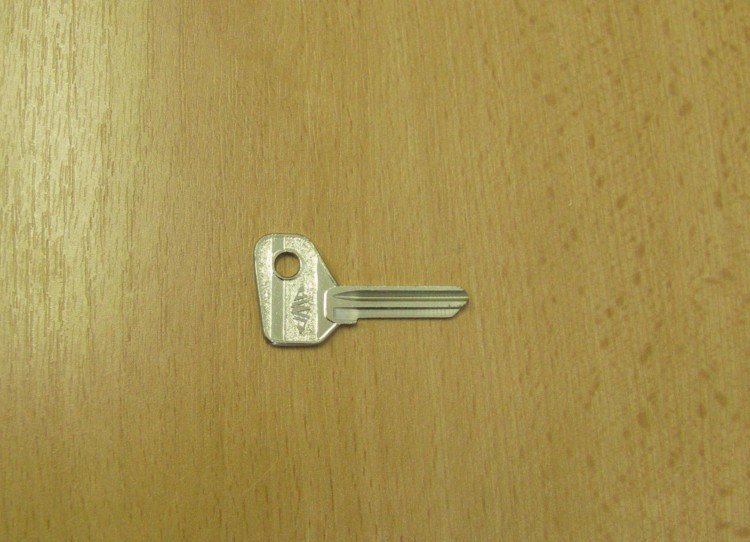KA -/ZA9/ZD9/FM1O DOPRODEJ (autoklíč) - Vložky,zámky,klíče,frézky Klíče odlitky Autoklíče