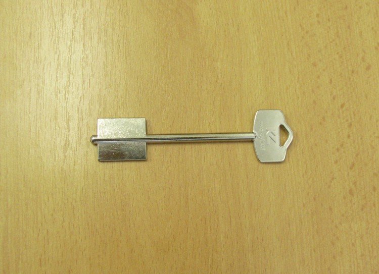 Klíč trezorový 22EY /KL/ - Vložky,zámky,klíče,frézky Klíče odlitky Klíče trezorové