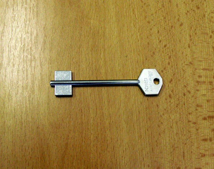 Klíč trezorový PT 2M/2PO/PO - Vložky,zámky,klíče,frézky Klíče odlitky Klíče trezorové