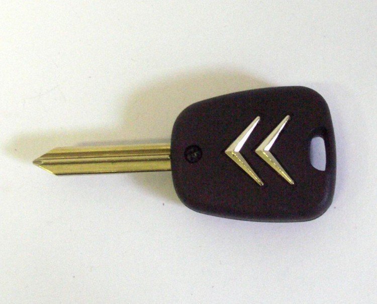 Pouzdro Citroen-shell-10 - Vložky,zámky,klíče,frézky Pouzdra