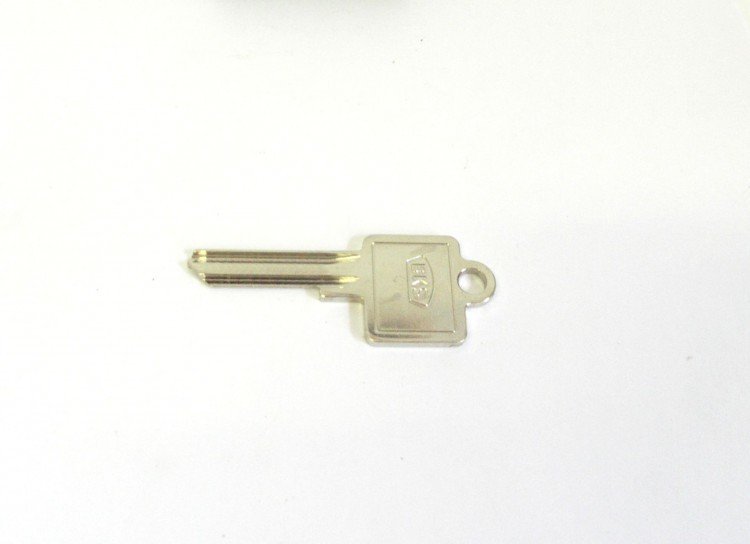 Klíč BKS/PZ B 4135 0701 na profil PS:1E0 - Vložky,zámky,klíče,frézky Klíče odlitky Klíče cylindrické