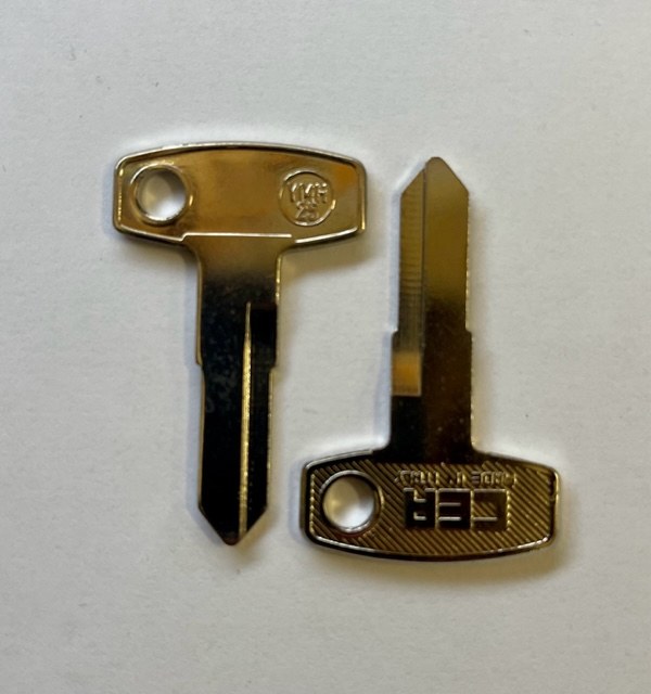 KA YMH21SP1/YM38LAP/YH30RAP (autoklíč) - Vložky,zámky,klíče,frézky Klíče odlitky Autoklíče