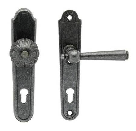 Kování bezpečnostní REGEN klika/knoflík 72 mm vložka pravé kované K - Kliky, okenní a dveřní kování, panty Kování dveřní Kování dveřní bezpečnostní