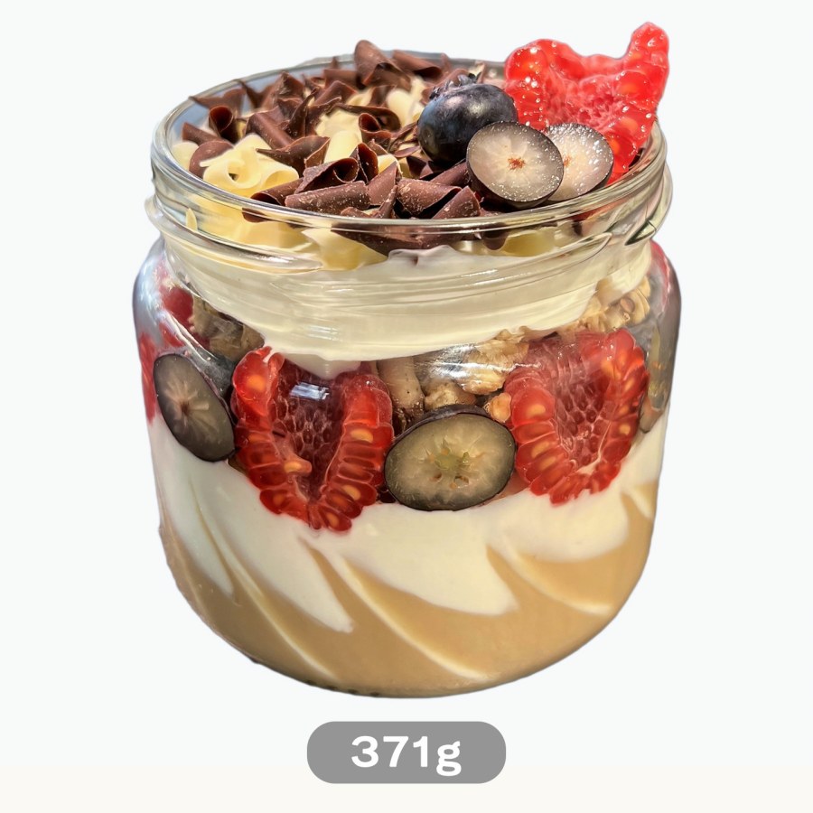 Jogurt hotový Lesni Ovoce-Čokoláda 371 g (maliny, borůvky, čokoláda, müsli, čoko hoblinky) - Delikatesy, dárky Delikatesy