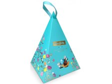 Pralinky z mléčné čokolády s mléčným a kakaovým krémem s karamelovou příchutí 130 g pyramida modrá