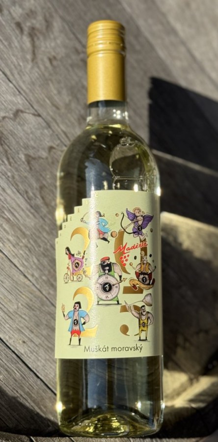 Víno Muškát moravský 2025 moravské zemské polosladké, 0,75 l č. š. 5040 alk.11,5%