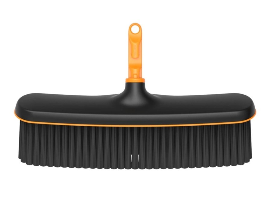 Koště na terasy 36 cm, 1080700, OneClick, FISKARS - Pomůcky ochranné a úklidové Pomůcky úklidové Smetáky, lopatky